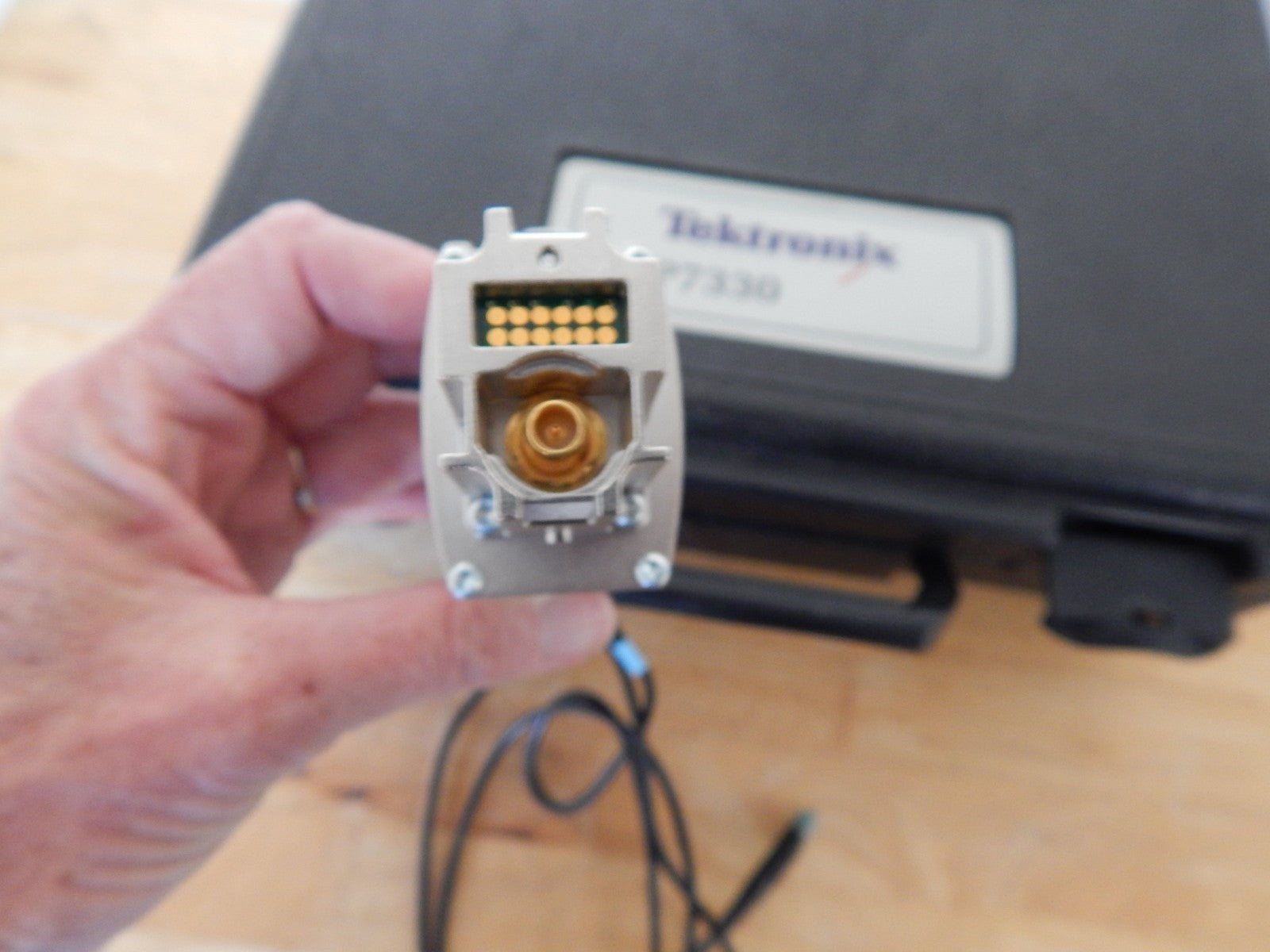 Tektronix P7330 Differential Probe 3.5 GHz 140ps tr 5X Atten with tip/case Tektronix P7330 Differential Probe 3.5 GHz 140ps tr 5X Atten with tip/case